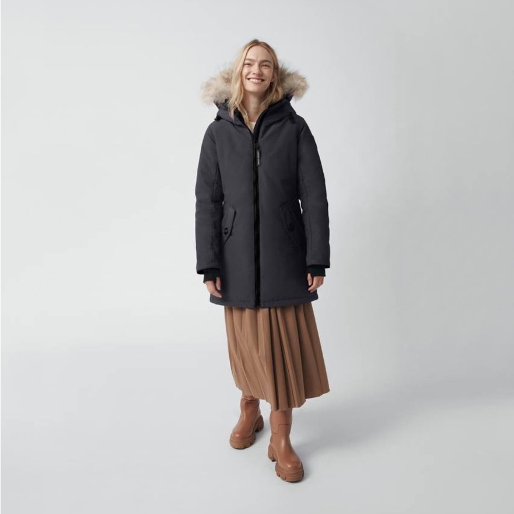 Canada Goose Rosemont Parka Size S  Brand New, Full Set winter jacket with fur